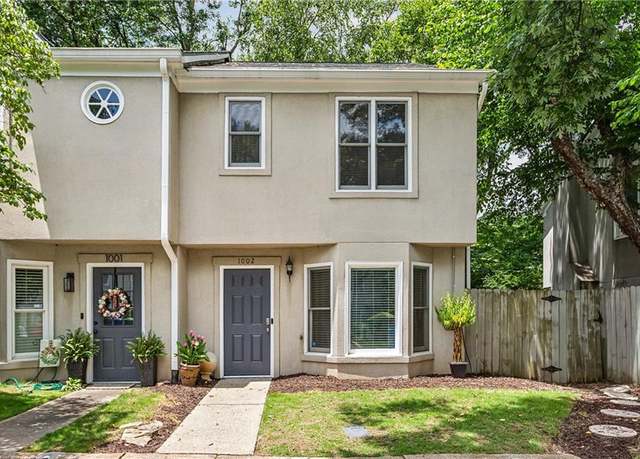 Property at 1002 Defoors Lndg NW, Atlanta, GA 30318, 2 beds, 2.5 baths