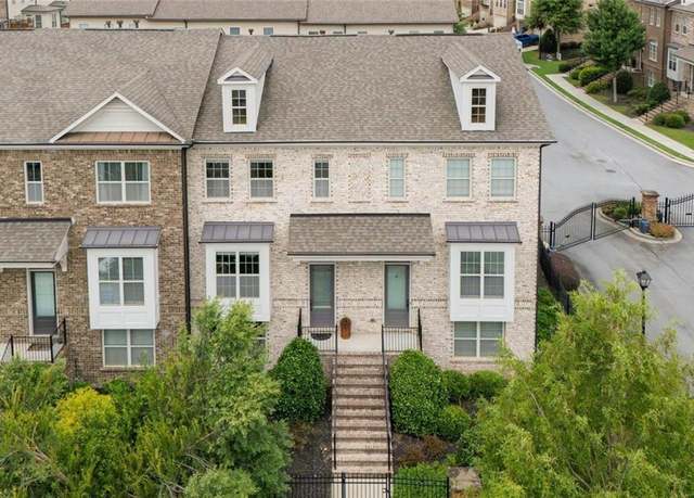 Property at 1096 Township Sq, Alpharetta, GA 30022, 3 beds, 3.5 baths