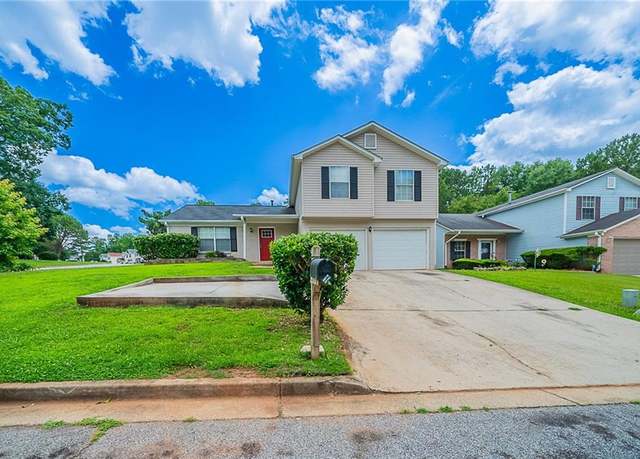 Property at 2183 Ramblewood Cir, Decatur, GA 30035, 4 beds, 2.5 baths