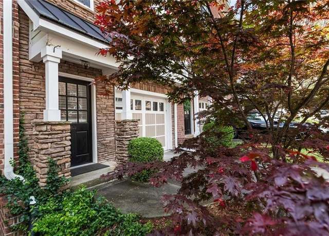 Property at 5523 Glenridge Park NE, Atlanta, GA 30342, 3 beds, 2.5 baths