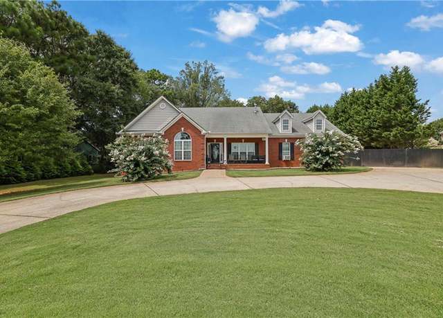 Property at 698 Jefferson Hwy, Winder, GA 30680, 4 beds, 2 baths