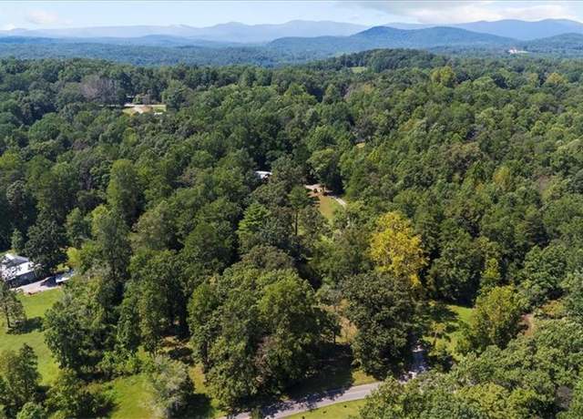Property at 108 Chariots Dr, Dahlonega, GA 30533, 3 beds, 2 baths