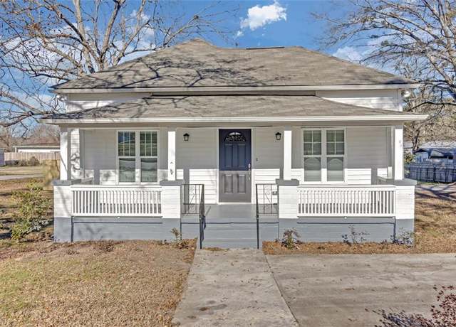 Property at 1794 Spring St NE, Conyers, GA 30012, 3 beds, 2 baths