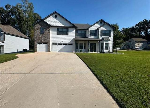 Property at 4001 Riverchess Dr SW, Atlanta, GA 30331, 5 beds, 4 baths