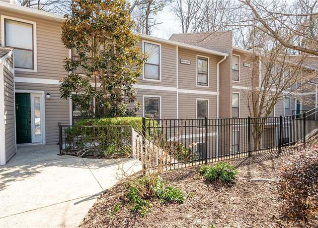 Property at 1307 Wynnes Ridge Cir SE, Marietta, GA 30067, 2 beds, 2 baths