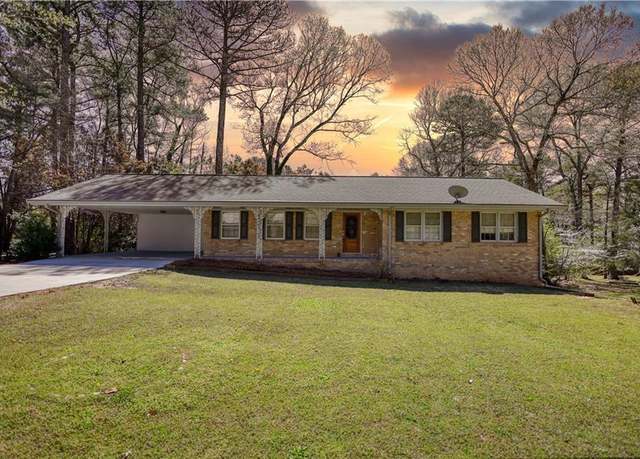 Property at 1295 Maple St SE, Conyers, GA 30013, 3 beds, 2 baths