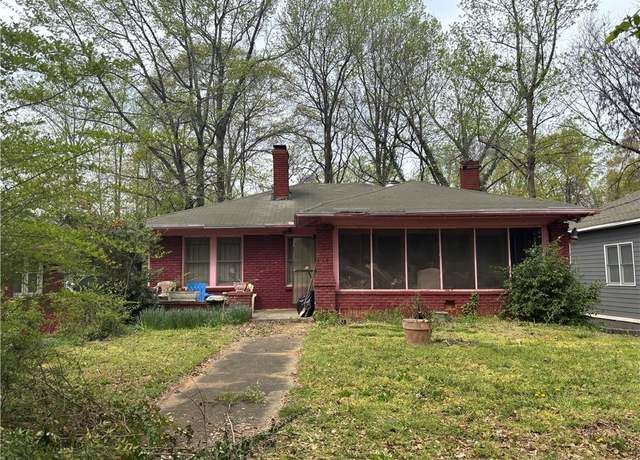 Property at 349 Hopkins St SW, Atlanta, GA 30310, 3 beds, 1 bath