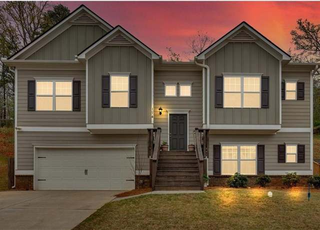 Property at 174 Malbone St SW, Cartersville, GA 30120, 3 beds, 2 baths