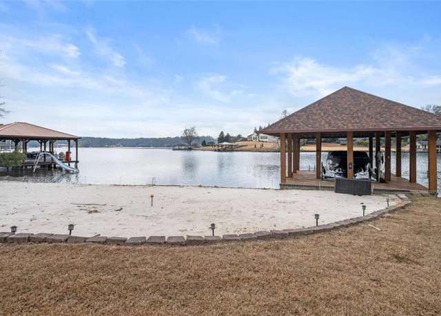 Property at 3167 Bay View Dr, Jonesboro, GA 30236, 7 beds, 5.5 baths