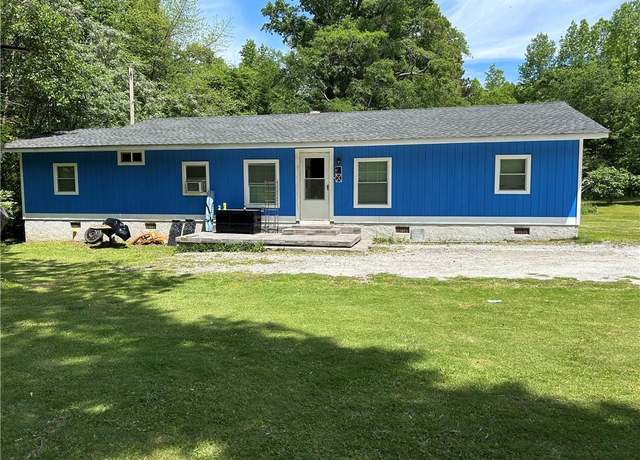 Property at 615 S Mcdonough Rd, Griffin, GA 30224, 4 beds, 2 baths
