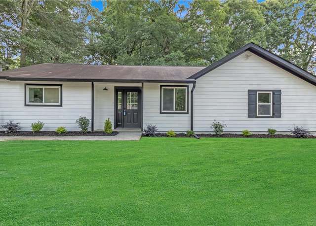 Property at 373 Hemlock Dr, Lawrenceville, GA 30046, 3 beds, 2 baths