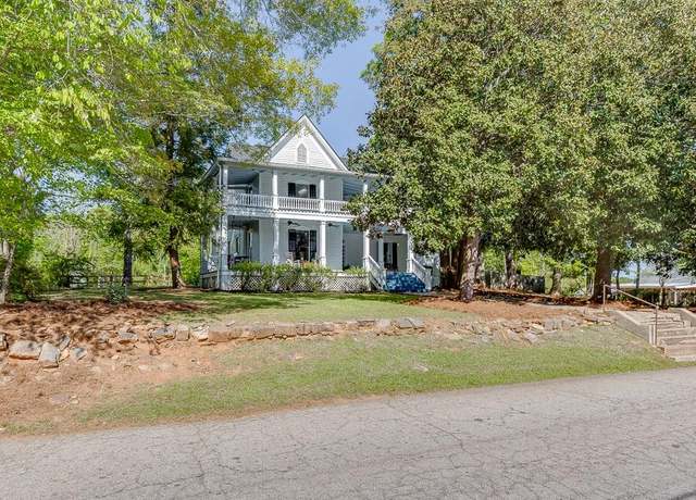 Property at 216 Storey St, Jefferson, GA 30549, 4 beds, 4.5 baths