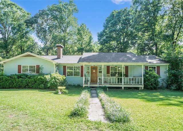 Property at 1387 Lanier Rd, Pendergrass, GA 30567, 3 beds, 2 baths