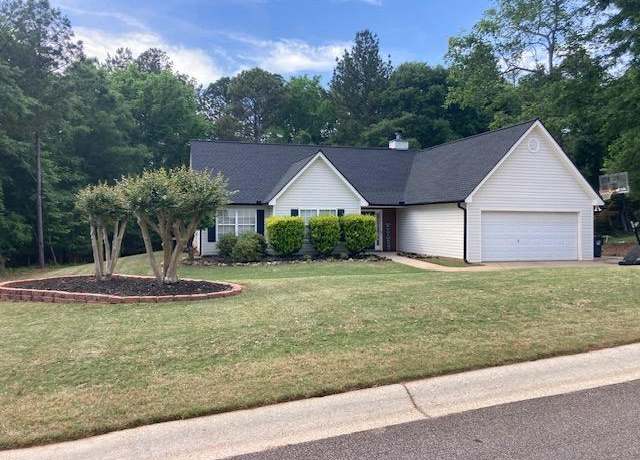 Property at 75 Indian Springs Dr, Jefferson, GA 30549, 3 beds, 2 baths