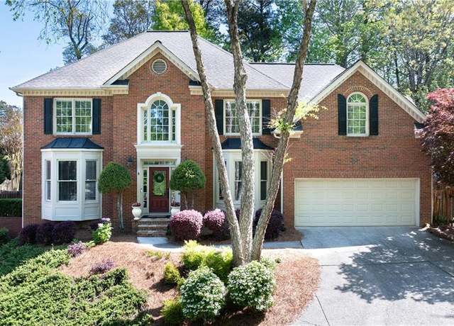 Property at 5405 Preserve Cir, Johns Creek, GA 30005, 5 beds, 3 baths
