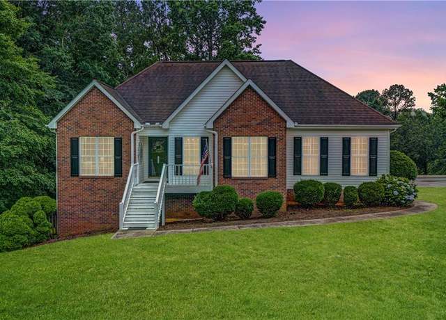 Property at 5421 Amherst Way, Flowery Branch, GA 30542, 4 beds, 3 baths