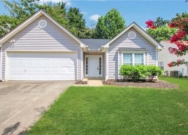 Property at 3842 Sunview Dr NW, Acworth, GA 30101, 4 beds, 2 baths