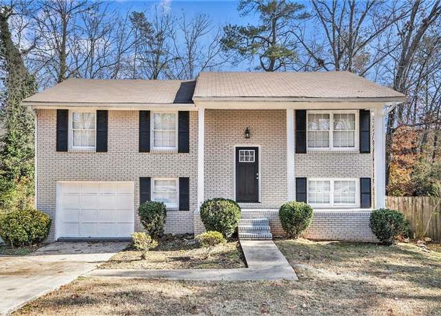 Property at 1767 Big Horn Ct SE, Conyers, GA 30013, 5 beds, 2.5 baths