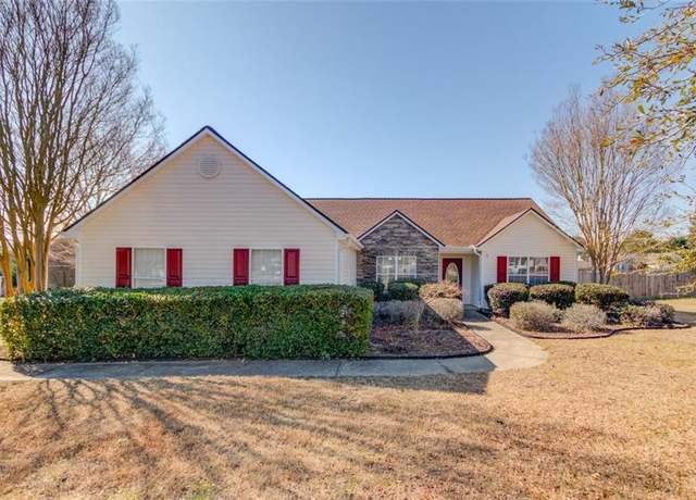 Property at 1553 Nicole Ridge Ct, Loganville, GA 30052, 3 beds, 2 baths