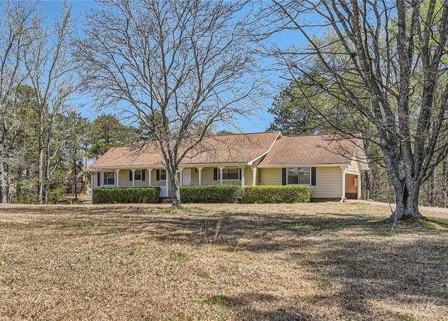 Property at 12142 Panhandle Rd, Hampton, GA 30228, 4 beds, 3 baths