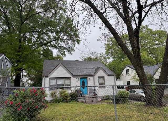 Property at 2620 Northview Ave, Decatur, GA 30032, 4 beds, 2 baths