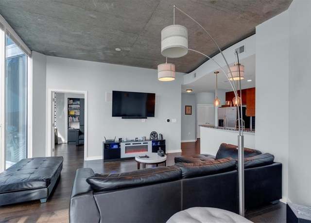 Property at 400 W Peachtree St NW #2604, Atlanta, GA 30308, 2 beds, 2 baths