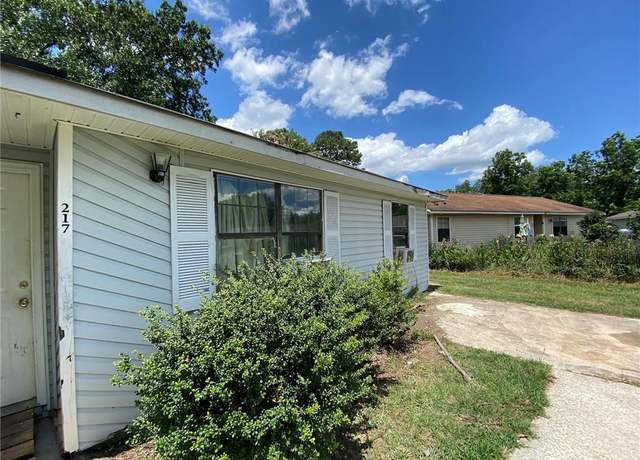 Property at 217 Oxford Ln, Warner Robins, GA 31088, 2 beds, 1 bath