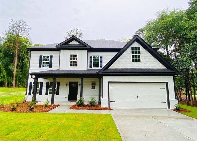 Property at 276 Grove St, Winder, GA 30680, 4 beds, 2.5 baths
