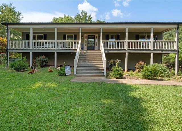 Property at 4968 Moores Mill Ln, Waleska, GA 30183, 3 beds, 2 baths
