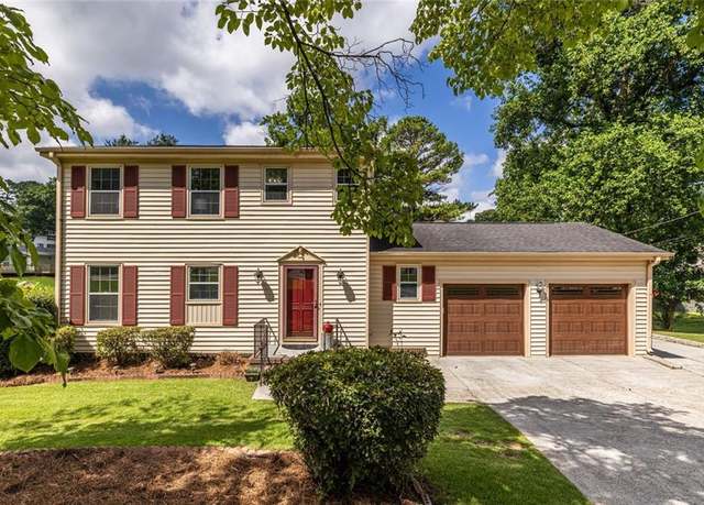 Property at 5678 Fern Creek Dr SW, Lilburn, GA 30047, 3 beds, 2.5 baths