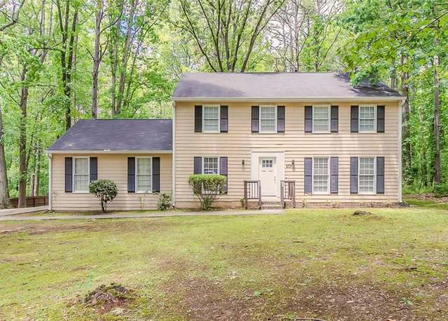 Property at 205 N Fayette Dr, Fayetteville, GA 30214, 4 beds, 2.5 baths