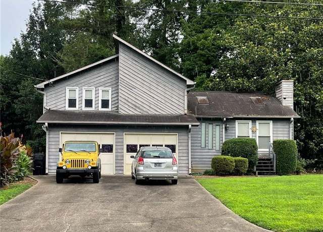 Property at 2977 Lowe Trl NE, Marietta, GA 30066, 3 beds, 2 baths