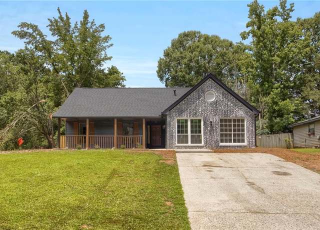 Property at 8689 Cedar Creek Rdg, Riverdale, GA 30274, 4 beds, 2 baths