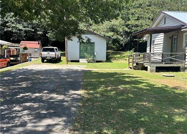 Property at 1092 Dry Valley Rd, Rossville, GA 30741, 3 beds, 1 bath