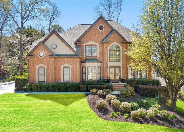 Property at 317 Vista Lake Dr, Suwanee, GA 30024, 6 beds, 5 baths