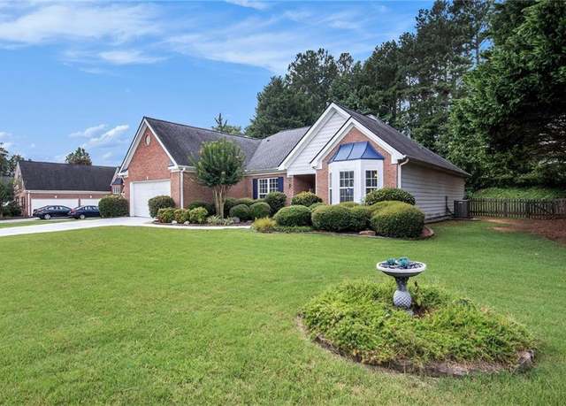 Property at 1344 Birch View Ln, Lawrenceville, GA 30043, 3 beds, 2 baths