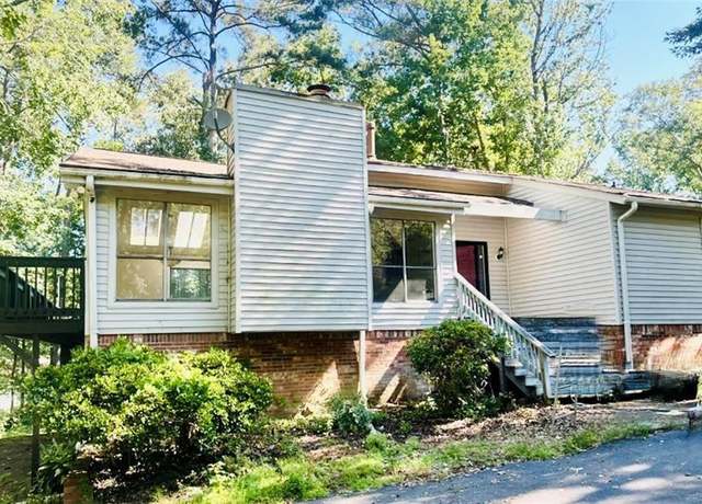 Property at 2830 Jodeco Dr, Jonesboro, GA 30236, 4 beds, 3 baths