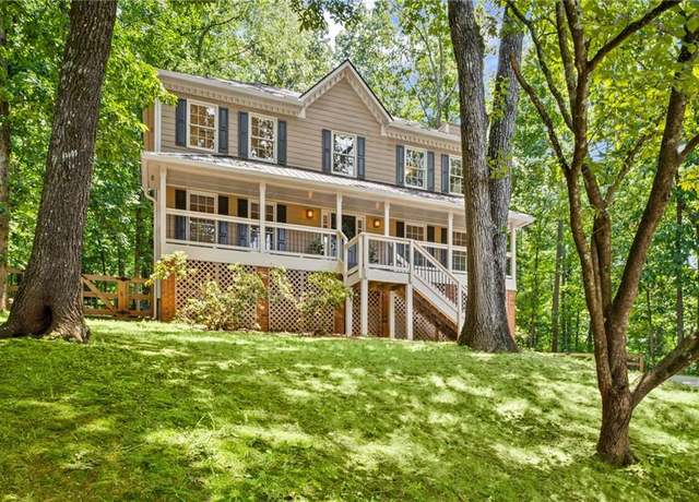 Property at 4530 Reva Dr NE, Marietta, GA 30066, 3 beds, 2.5 baths
