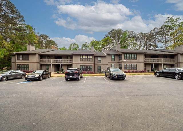 Property at 408 Smokerise Cir SE, Marietta, GA 30067, 2 beds, 2 baths