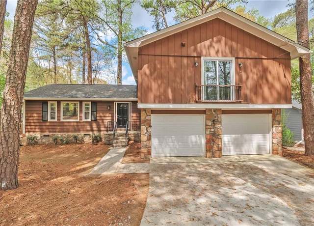 Property at 5350 Rockbridge Rd, Stone Mountain, GA 30088, 4 beds, 3.5 baths