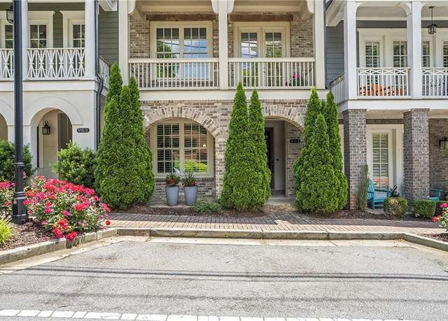 Property at 963 Forrest St, Roswell, GA 30075, 3 beds, 3.5 baths