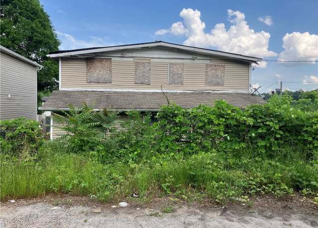 Property at 1197 Hubbard St SW, Atlanta, GA 30310, 3 beds, 1 bath