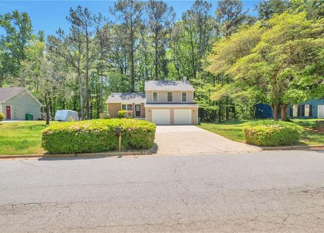 Property at 5379 Winslow Xing, Lithonia, GA 30038, 3 beds, 2 baths