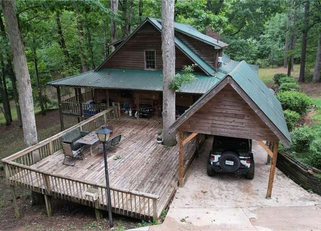 Property at 6245 Bannister Rd, Cumming, GA 30028, 2 beds, 3 baths