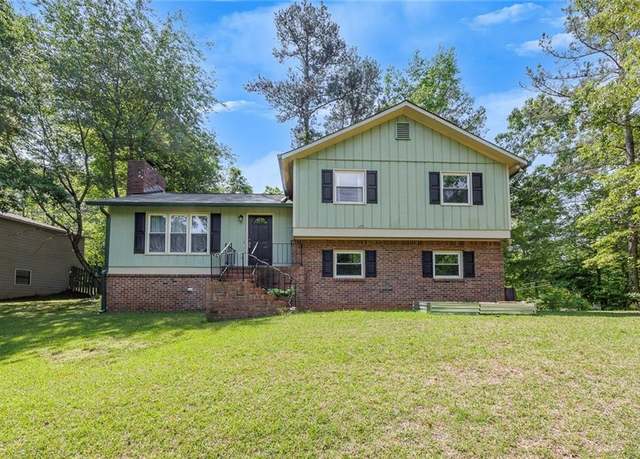 Property at 3812 Stonewall Dr NW, Kennesaw, GA 30152, 3 beds, 2 baths