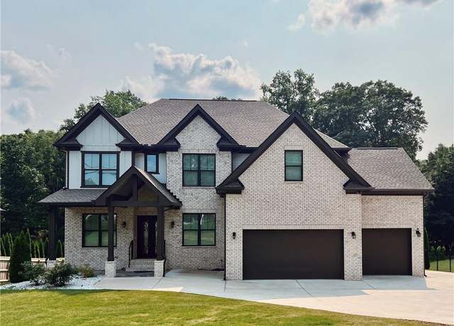 Property at 1952 Azalea Dr, Lawrenceville, GA 30043, 5 beds, 4.5 baths