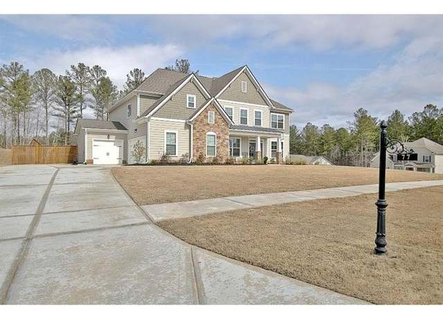 Property at 77 Sunflower Dr, Newnan, GA 30263, 5 beds, 4 baths