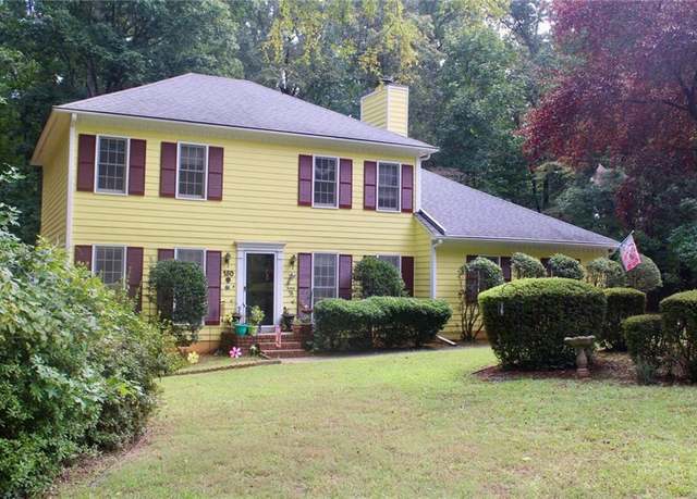 Property at 150 Ashley Dr, Fayetteville, GA 30214, 3 beds, 2.5 baths