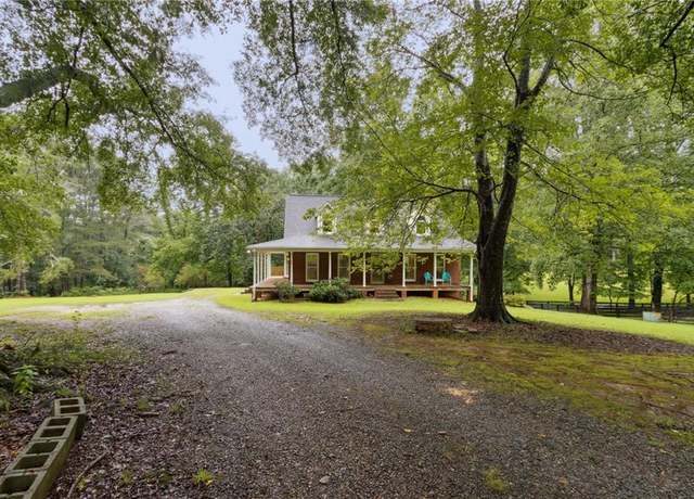 Property at 83 Russell Rd, Lawrenceville, GA 30043, 5 beds, 3.5 baths