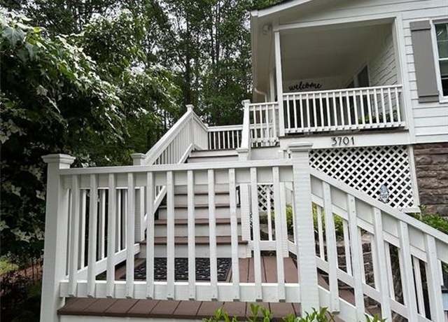 Property at 3701 Shallowford Rd, Marietta, GA 30062, 4 beds, 3 baths